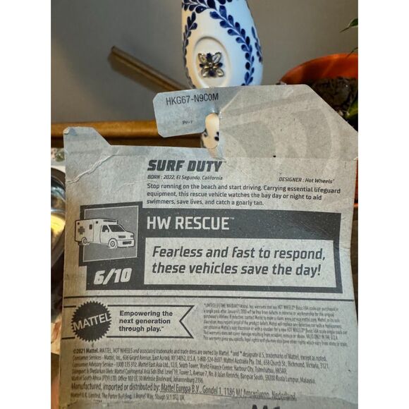 Hot Wheels Matchbox Cars (2) White Mod Speeder Surf Duty HW Rescue - Picture 5 of 9